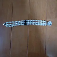 3連パールブレスレット