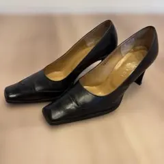 ☆美品☆TRUSSARDI　トラサルディ　ブラック　スクウェアパンプス23cm