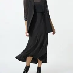 UNIQLO ユニクロ　マーメイドマキシスカート　ブラック
