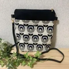 Item thumbnail for item 4c842f0a-74d5-463f-afc6-b3e919f1cb2a