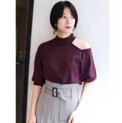 カットショルダーパフニット