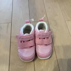 New Balance ベビーシューズ ピンク