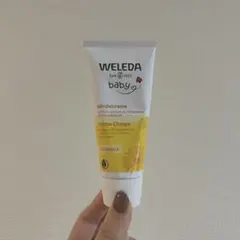 ヴェレダ　カレンドラ　ベビーナッピークリーム　おむつかぶれ用