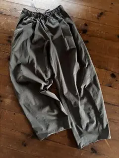 GU gu ブラウン系カジュアルパンツ サイズＳ