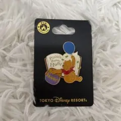 プーさんのピンバッジ