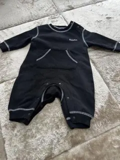 黒　ロンパース