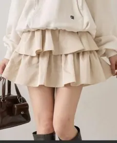 Chicoフリルデザイン ミニスカート ベージュ