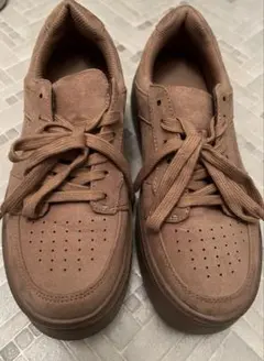 GUのボリュームソールコートスニーカー XL