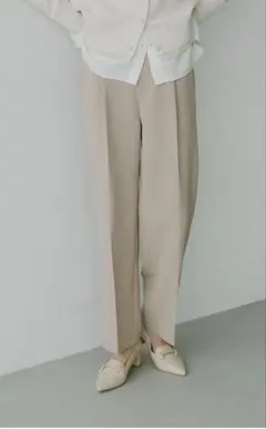 新品未使用 グローバルワーク ウツクシルエット Wクロスイージーストレートパンツ