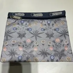 ［美品］LeSportsac 花柄ポーチ