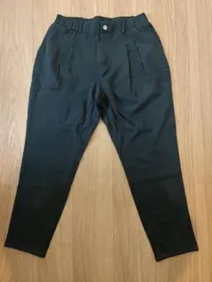 【未使用タグ付き】パンツ　ボトムス　テーパード　カラーパンツ　カーキ　Lサイズ