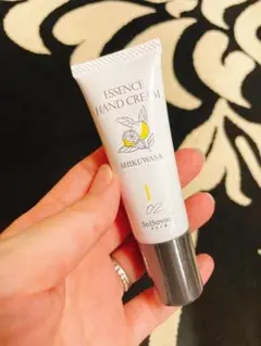 【未使用】首里石鹸　SuiSavon エッセンスハンドクリーム 25gのサムネイル