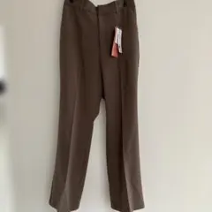 グローバルワーク　ウツクシルエットテーパードパンツ　新品タグ付き　ブラウン
