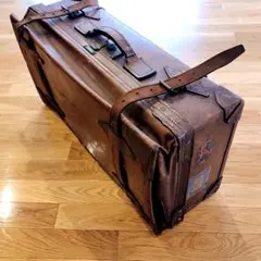 【超希少】1930〜50s カナダ製 GLOBE ヴィンテージトランク赤 レトロ 超希少】1930〜50s カナダ製 GLOBE ヴィンテージトランク赤 レトロ