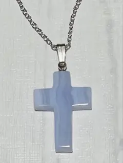 十字架ネックレス　ブルーレースアゲートの十字架　●天然石　●空色縞瑪瑙(メノウ)