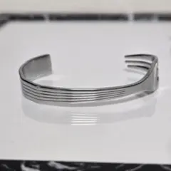 GIVENCHY フォークバングル