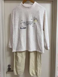 ユニクロ　キッズパジャマ　スヌーピー　フワフワ素材の可愛いパジャマ 、160