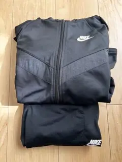 NIKE ブラックジャージ 上下　Sサイズ