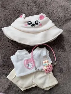 Item thumbnail for item 2c61335e-02d5-4908-a47a-fdc4b129c3ac