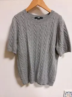 UNIQLOレディース　半袖ニット　グレーのサムネイル