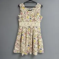 【美品】Gleeful 花柄　ノースリーブ　ミニ丈　ワンピース　春夏　M 美脚