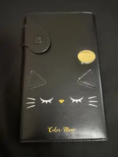 猫デザインの合成皮革財布