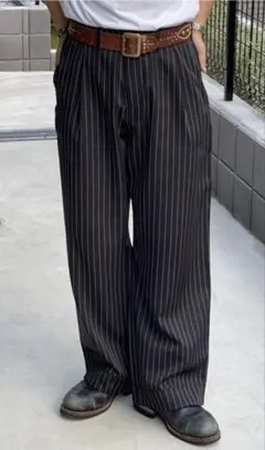 ストライプスラックス