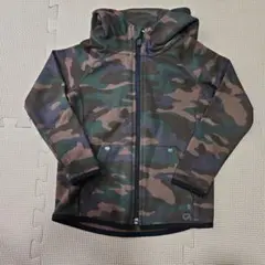 【美品】1度のみ着用　GAP Fit 3Yサイズ　迷彩柄ジップパーカー