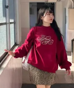 再販なし 新品 Treat Ürself logo sweat Bordeauxのサムネイル
