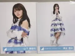 日向坂46 生写真 鶴崎仁香 6回目のひな誕祭ライブ衣装 座り - メルカリ