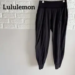 lululemon パンツ