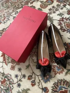 【美品】VALENTINO GARAVANI エナメルパンプスのサムネイル