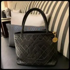 CHANEL キャビアスキン 復刻トートバッグ ブラック115aa - メルカリ