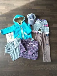 上着　ジャケット　90　長ズボン　長袖シャツ　トレーナー　半ズボン　帽子　塗り絵