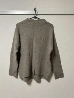 ユニクロ　スフレヤーンセーター