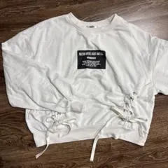ショート丈　ホワイト クロップドスウェット