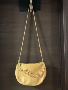 イビザ ibiza 花の装飾付き　本革レザーショルダーバッグ