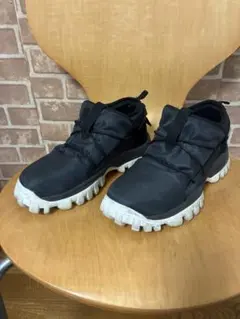 ASICS gel yeti 黒白限定　24.5センチ
