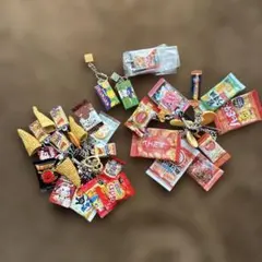 お菓子　ガチャガチャ　25点セット