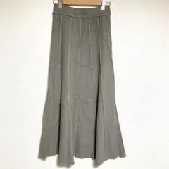 【THEVON】 セボン　ロングフレアスカート　ニットスカート　総柄のサムネイル