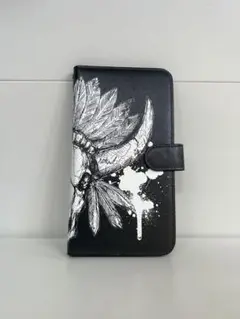 【美品】スマホケース 手帳型 ブラック×ホワイト スカルフェザー柄マルチタイプ