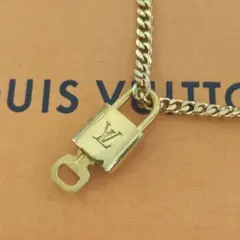 美品 ルイヴィトン カデナ パドロック社外新品シルバー喜平ネックレス
