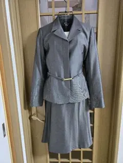 レディーススーツ　3点セット