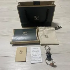 IL BISONTE ロゴ入りレザーキーホルダー