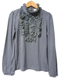 axes femme　レース装飾フリル付き　緑がかったグレー　長袖トップス