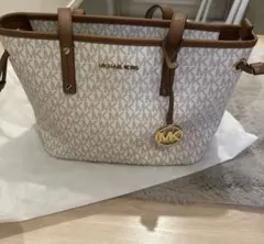 MICHAEL KORS ハンドバック ドローストリング トート バニラ