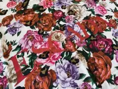 少し訳あり未使用品【ESCADA】花柄　カシミヤ大判ストール　定価119900円のサムネイル