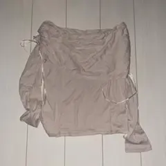 ドロストリボンオフショルトップス