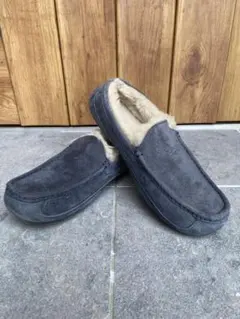 UGG ネイビースエード スリッポン