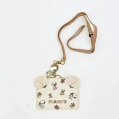 新品　スヌーピー リール付きカードホルダー パスケース ブラウン